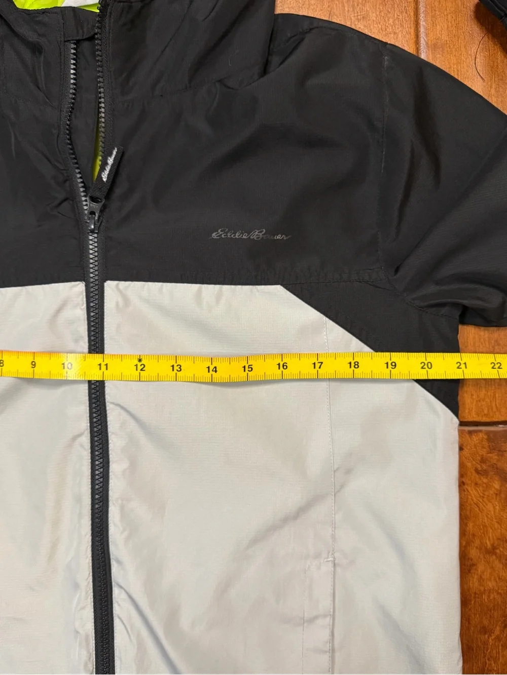 Eddie Bauer Kids Colorblock Lightweight Hooded Windbreaker Rain Jacket XL Neon